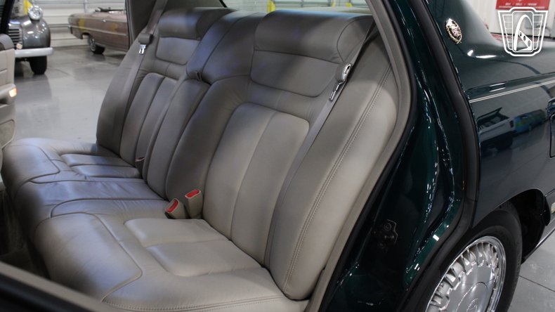 1999 Cadillac DeVille 147