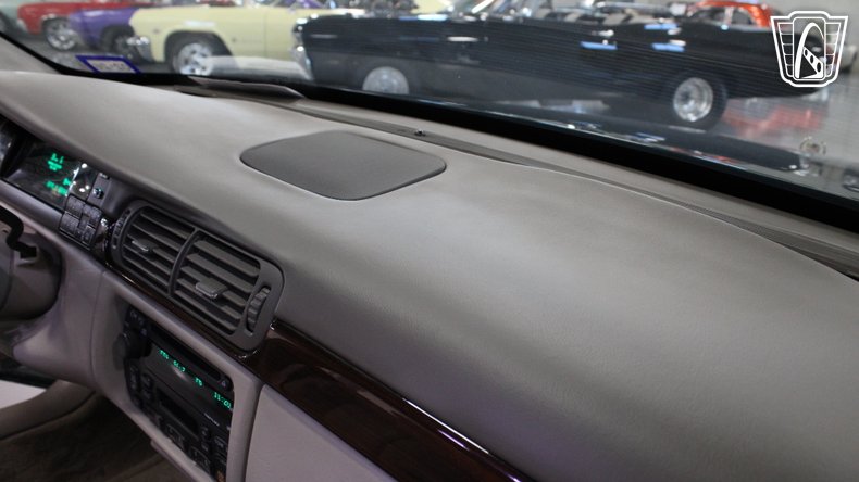 1999 Cadillac DeVille 161