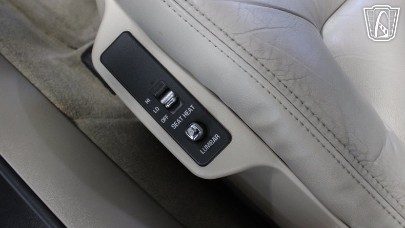1999 Cadillac DeVille 163
