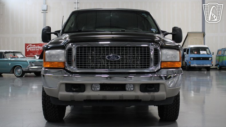 2001 Ford Excursion 23