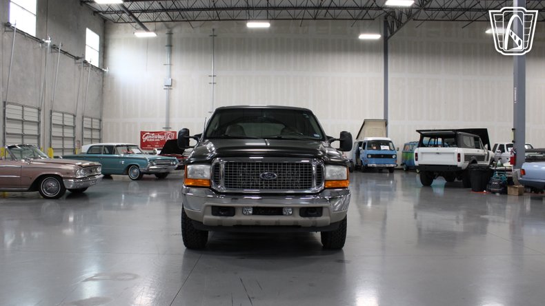 2001 Ford Excursion 39