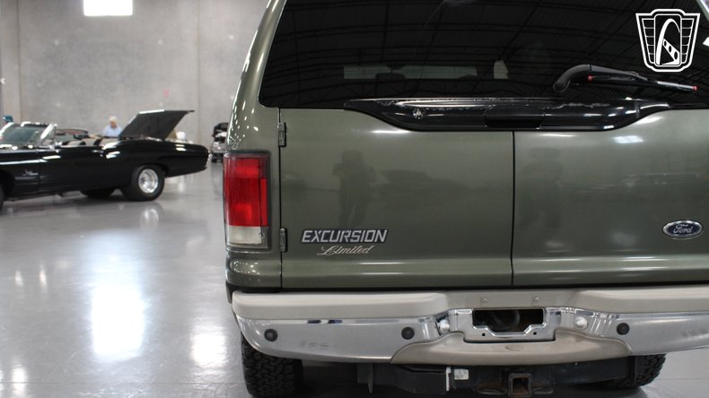 2001 Ford Excursion 68