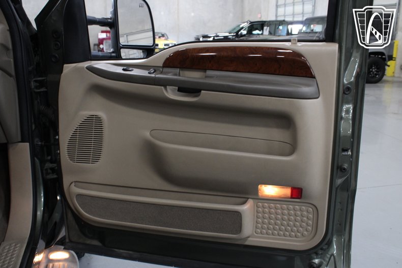 2001 Ford Excursion 113