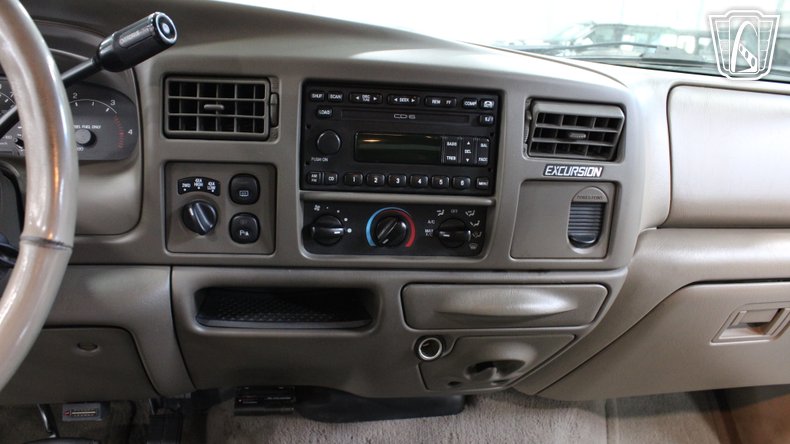 2001 Ford Excursion 12
