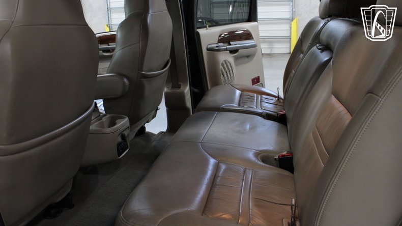 2001 Ford Excursion 126