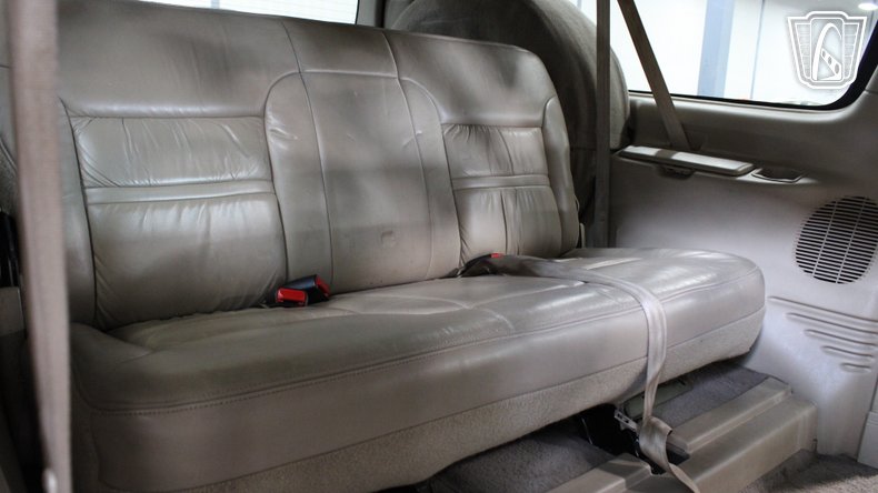 2001 Ford Excursion 130