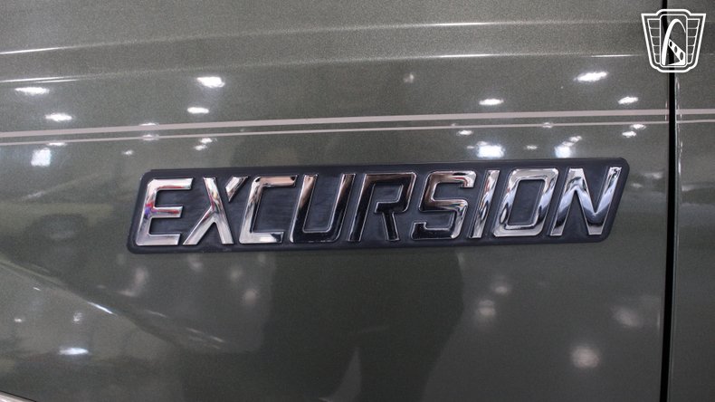 2001 Ford Excursion 142