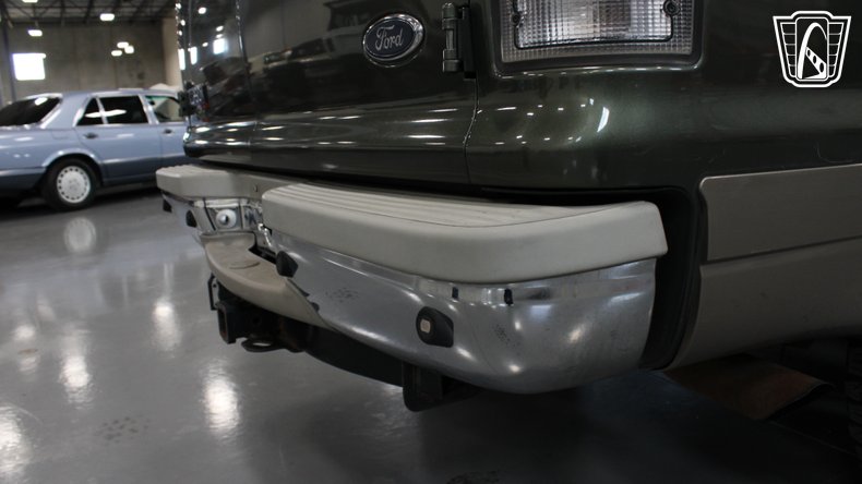2001 Ford Excursion 152