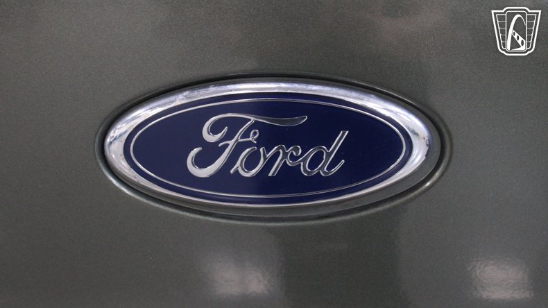 2001 Ford Excursion 154