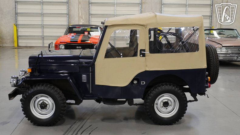 1981 Mitsubishi Jeep 22