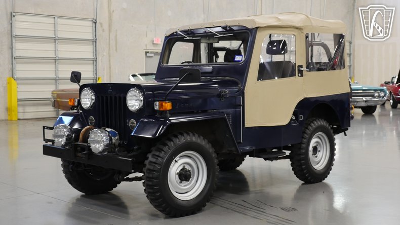 1981 Mitsubishi Jeep 2