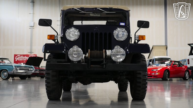1981 Mitsubishi Jeep 35