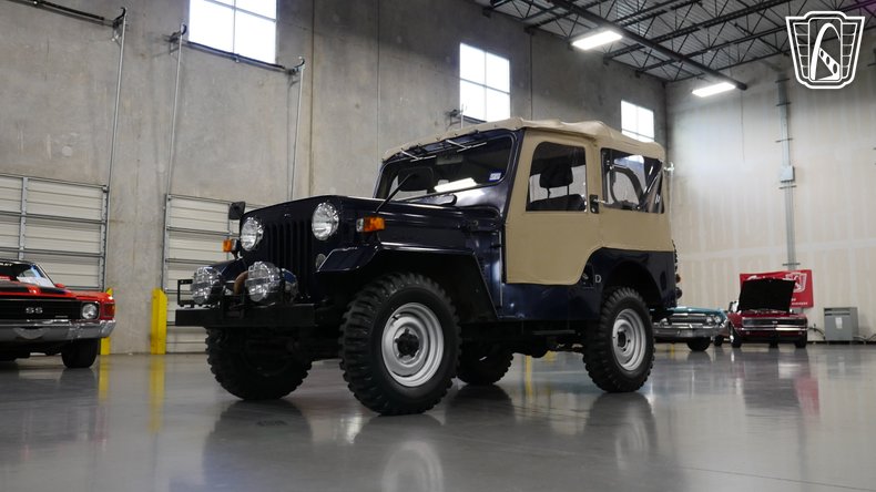 1981 Mitsubishi Jeep 37