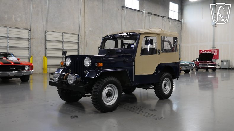1981 Mitsubishi Jeep 36