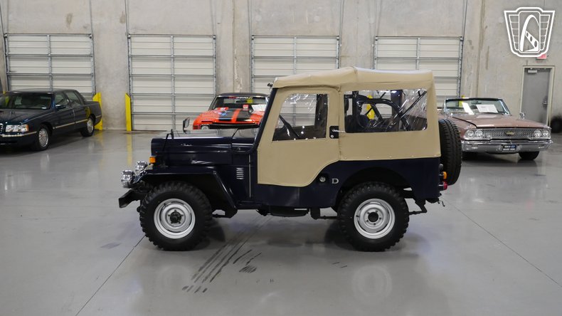 1981 Mitsubishi Jeep 38