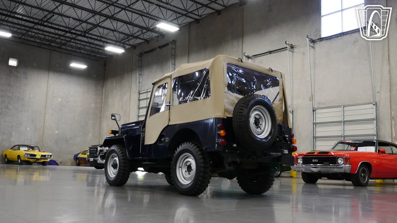 1981 Mitsubishi Jeep 43