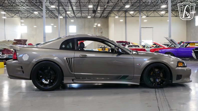 2001 Ford Mustang 7