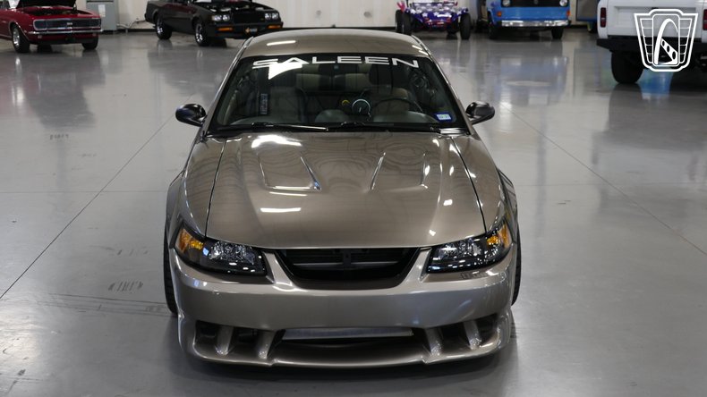 2001 Ford Mustang 35