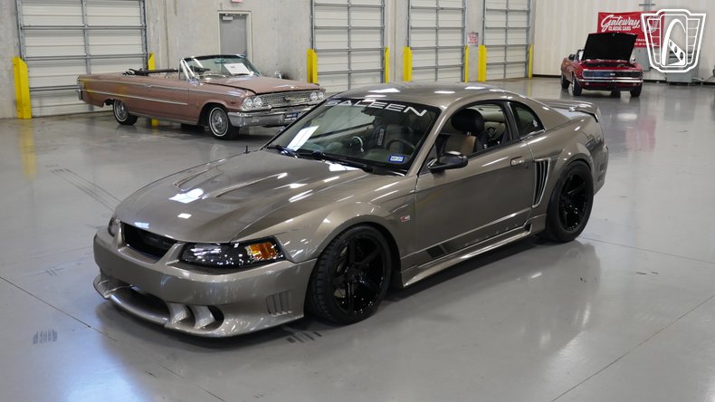 2001 Ford Mustang 37