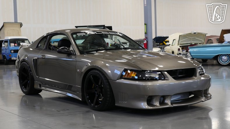 2001 Ford Mustang 8