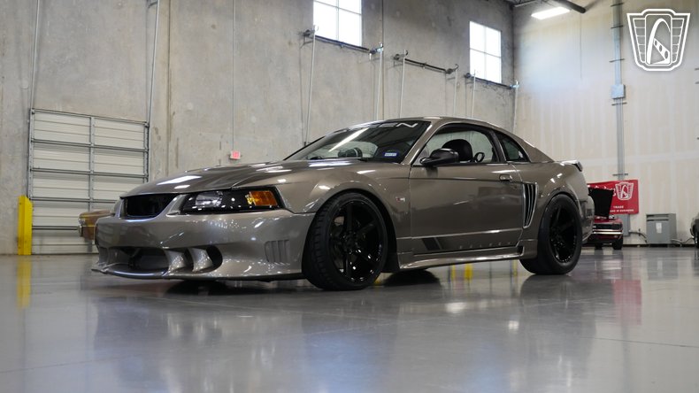2001 Ford Mustang 39