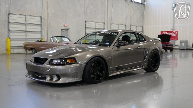 2001 Ford Mustang 38