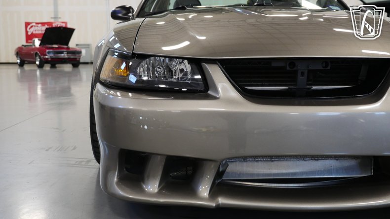 2001 Ford Mustang 70