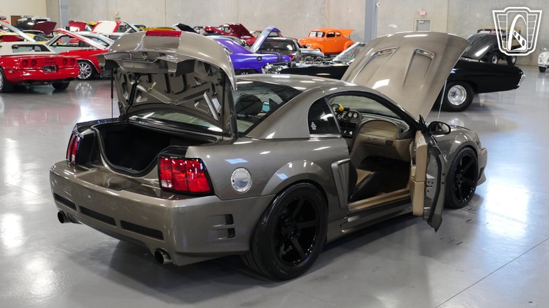 2001 Ford Mustang 83
