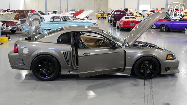2001 Ford Mustang 86