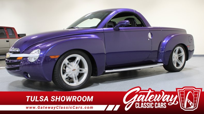 2004 Chevrolet SSR 2