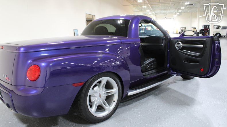 2004 Chevrolet SSR 81