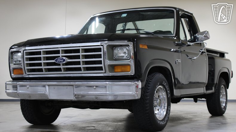 1984 Ford F150 4