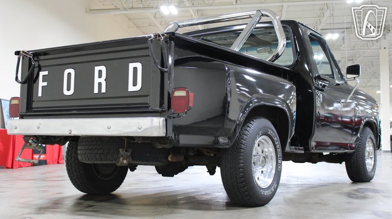 1984 Ford F150 33