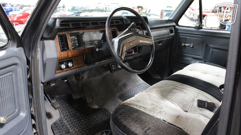 1984 Ford F150 12