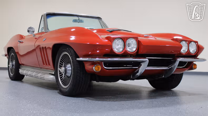 1965 Chevrolet Corvette second image
