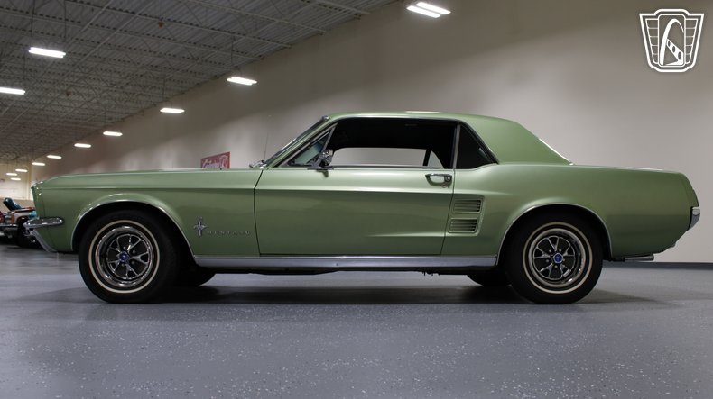 1967 Ford Mustang 25