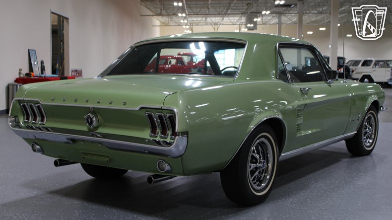 1967 Ford Mustang 31