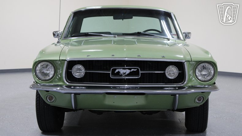 1967 Ford Mustang 38