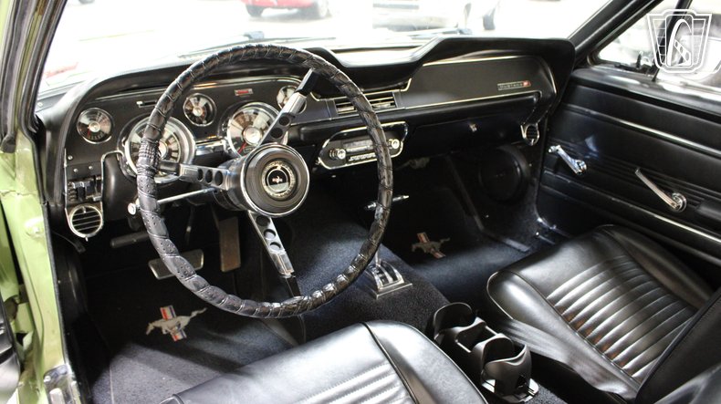 1967 Ford Mustang 12
