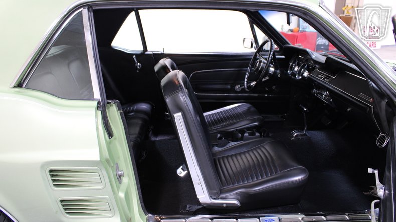 1967 Ford Mustang 121