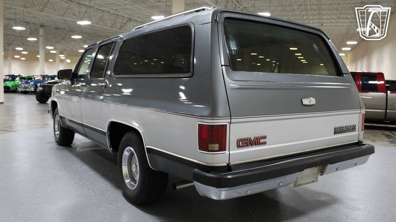 1990 GMC Suburban 26