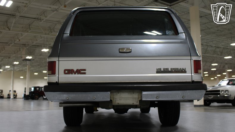 1990 GMC Suburban 30