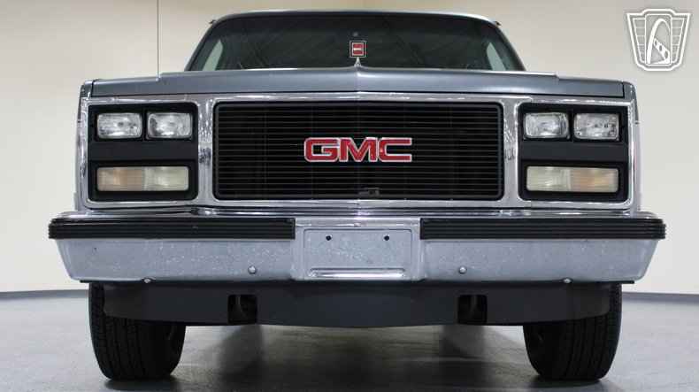 1990 GMC Suburban 39