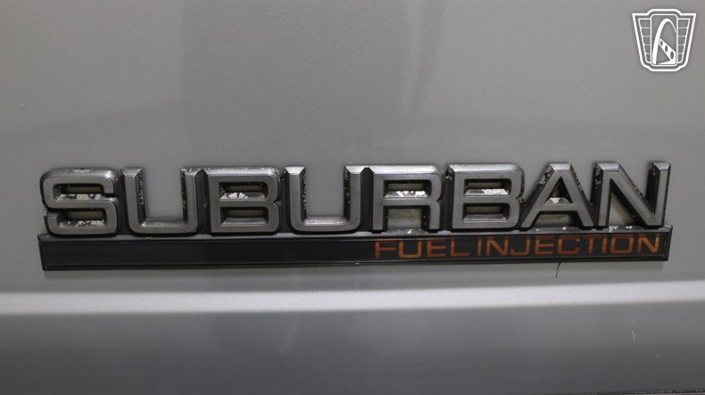 1990 GMC Suburban 12