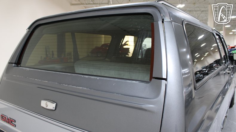 1990 GMC Suburban 57