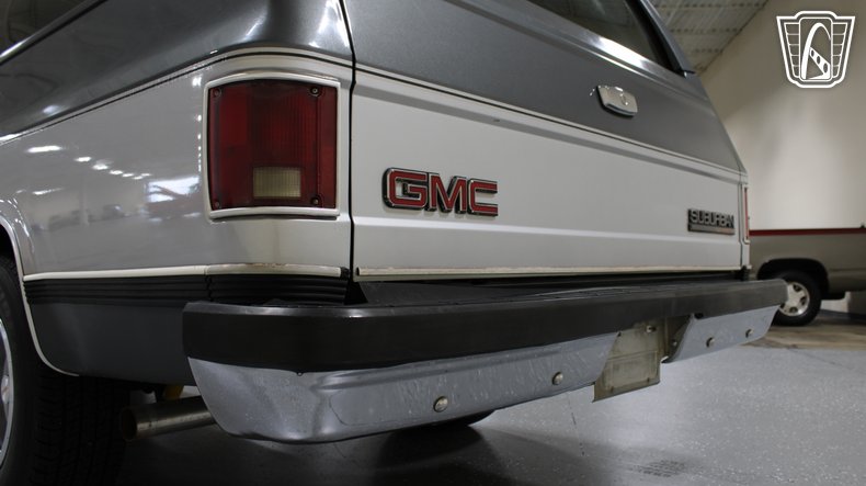 1990 GMC Suburban 66