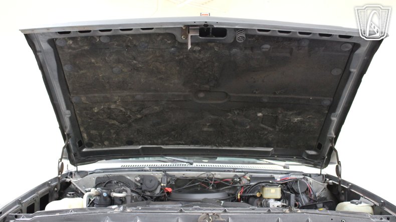 1990 GMC Suburban 75