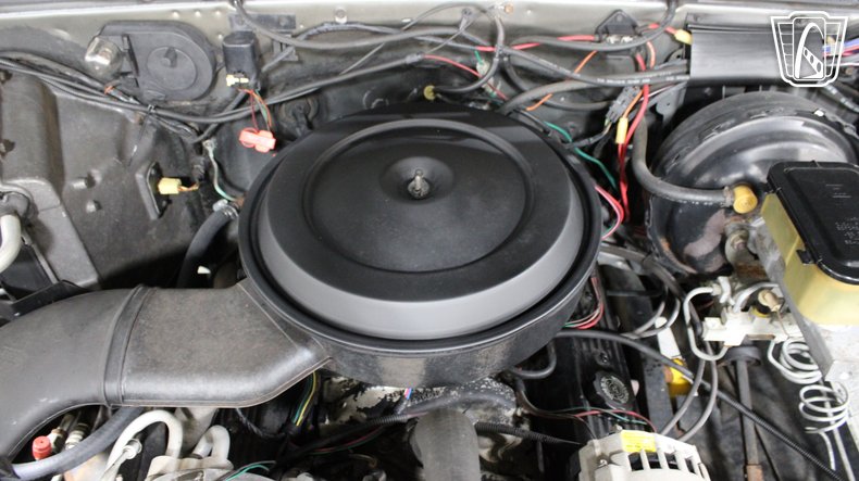 1990 GMC Suburban 17