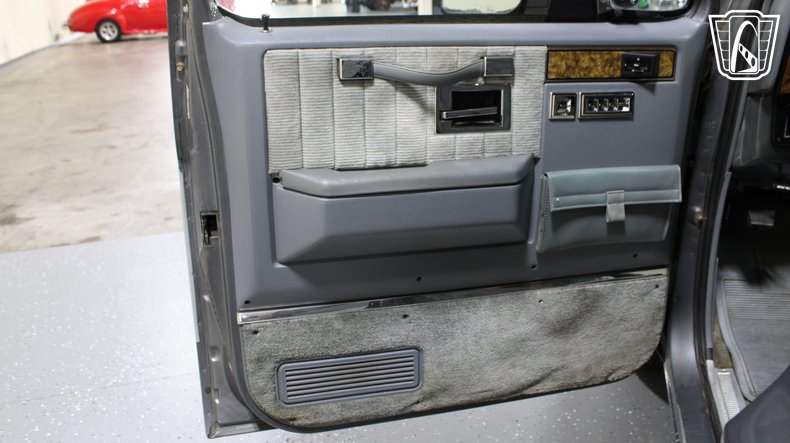 1990 GMC Suburban 90