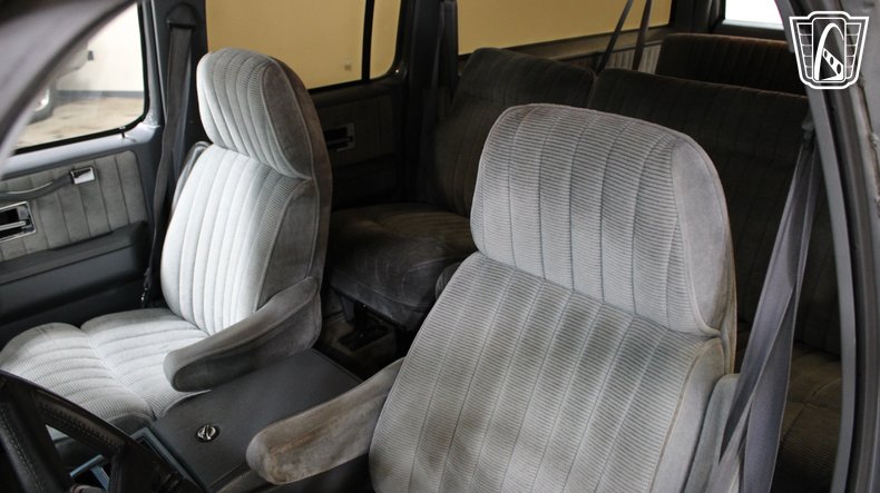 1990 GMC Suburban 104